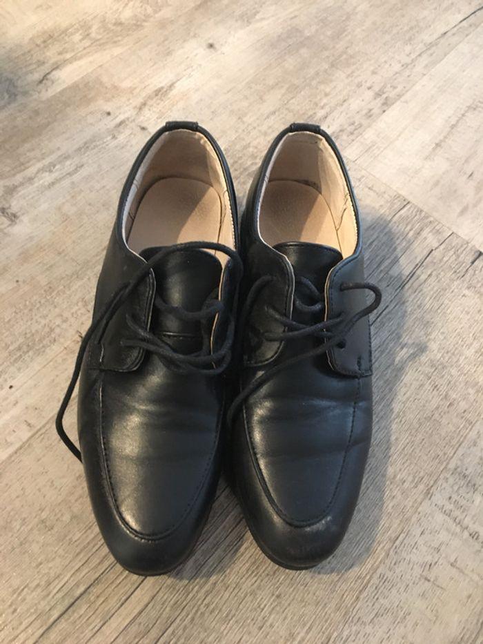 Chaussures de cérémonie noire taille 34 - photo numéro 1