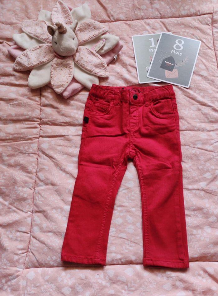 Pantalon slim rouge Gémo 18 mois - photo numéro 1