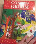 Très gros livre contes de Grimm