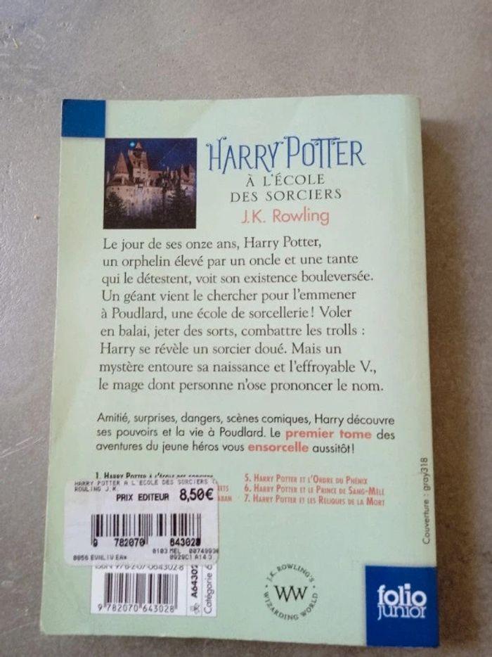 Livre Harry Potter 1 - photo numéro 2