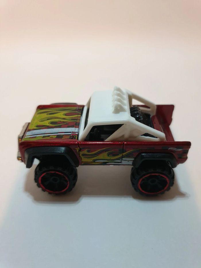 Hot Wheels 2016 Custom Ford Bronco HW Daredevils Bordeau - 1/64 - photo numéro 12