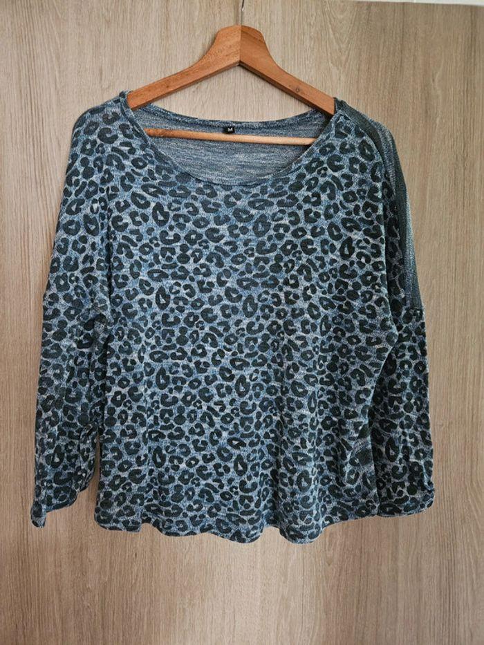 Pull 🐆 léopard oversize - photo numéro 1