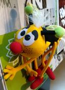 Abeille suspendable peluche