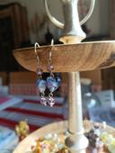 Boucles d'oreilles en verre bleu coeurs