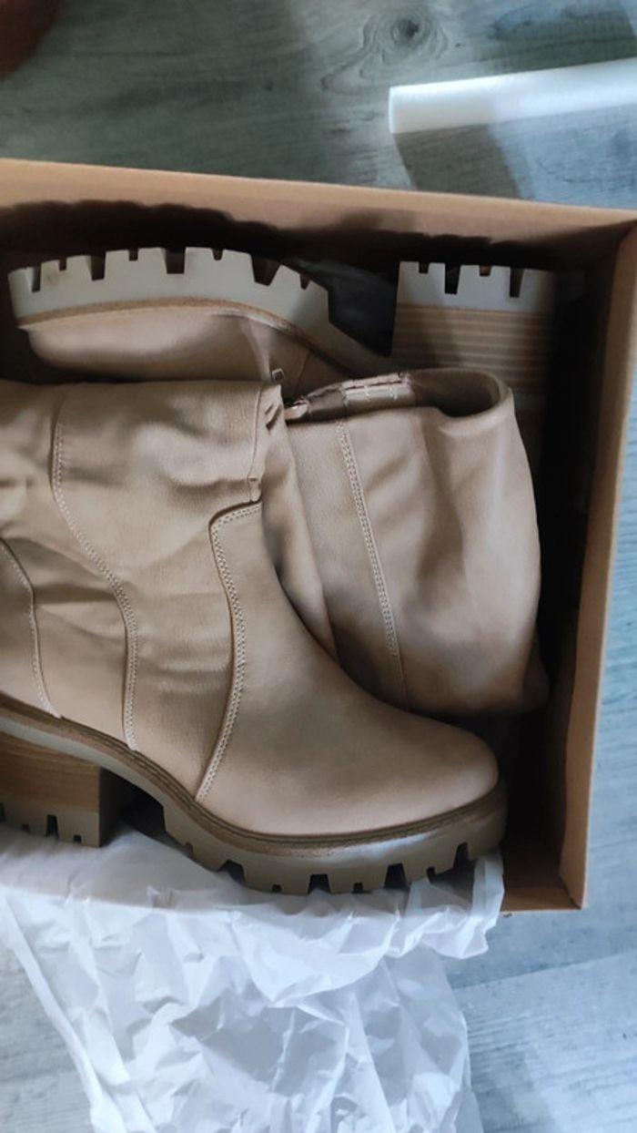 Bottes beiges hautes léger talons - photo numéro 6