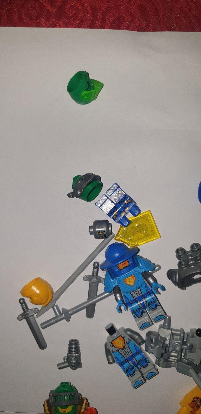 Lego - figurine et accessoires Nexo Knights et Exo-Force - photo numéro 1