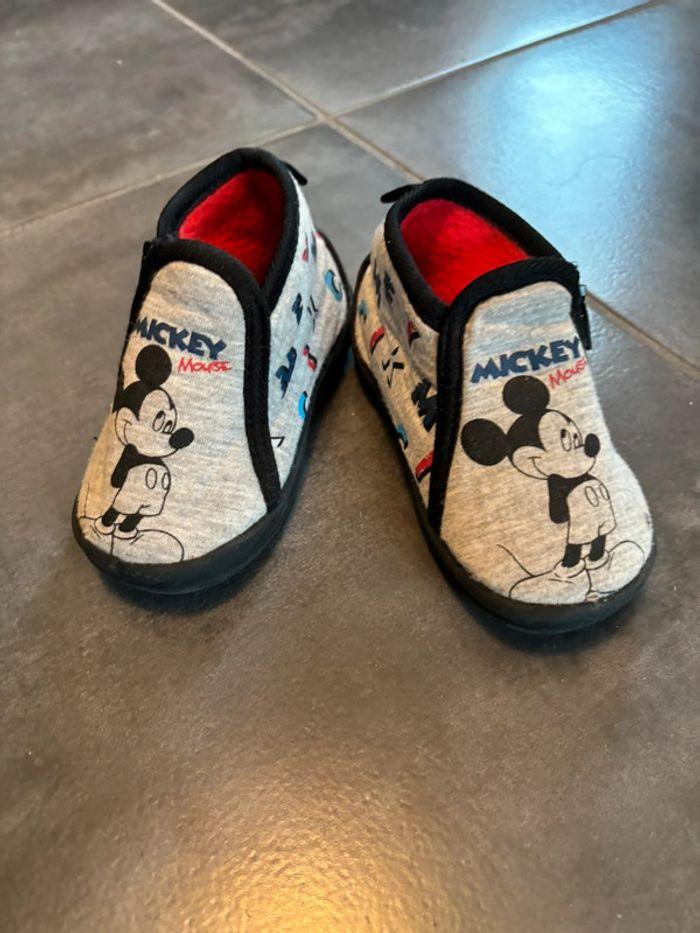 Chaussons Mickey Mouse - photo numéro 1