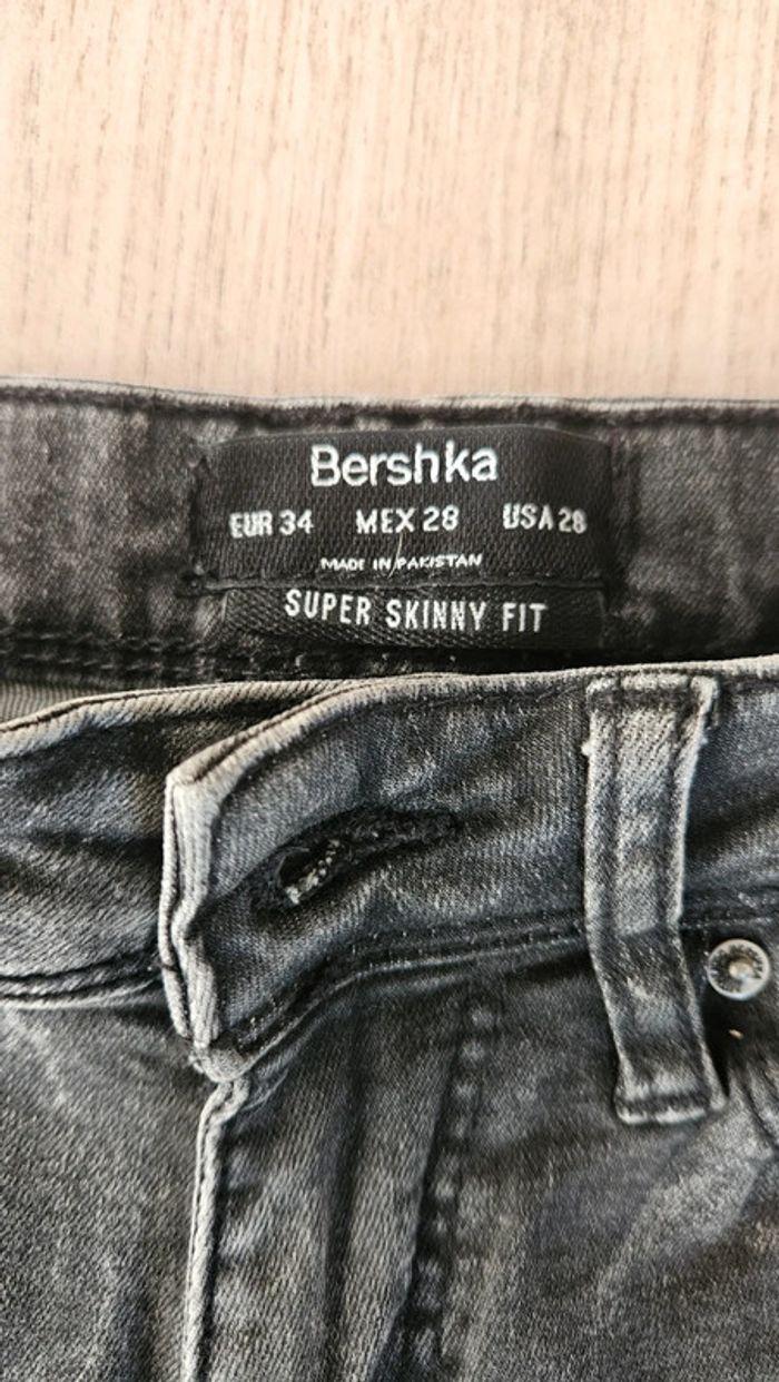 Bershka jean taille 34 - photo numéro 5