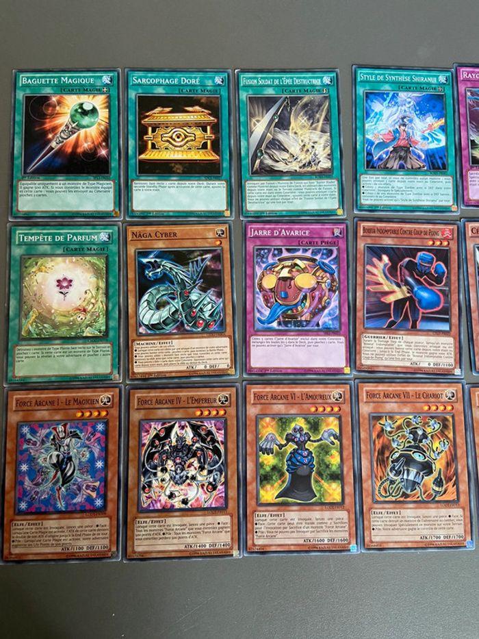 21 cartes Yu-Gi-Oh - photo numéro 2