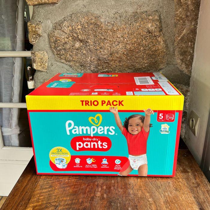 1 carton Pampers Baby Dry Taille 5 : 112 couches culottes Pants - photo numéro 1