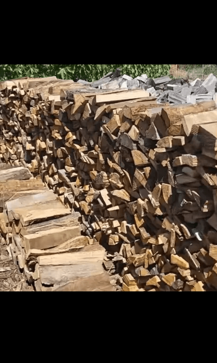 Bois de chauffage bien dure et sec/2ans de séchage - photo numéro 1