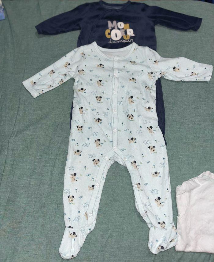 Lot de 2 pyjamas en velours 9 mois - photo numéro 1