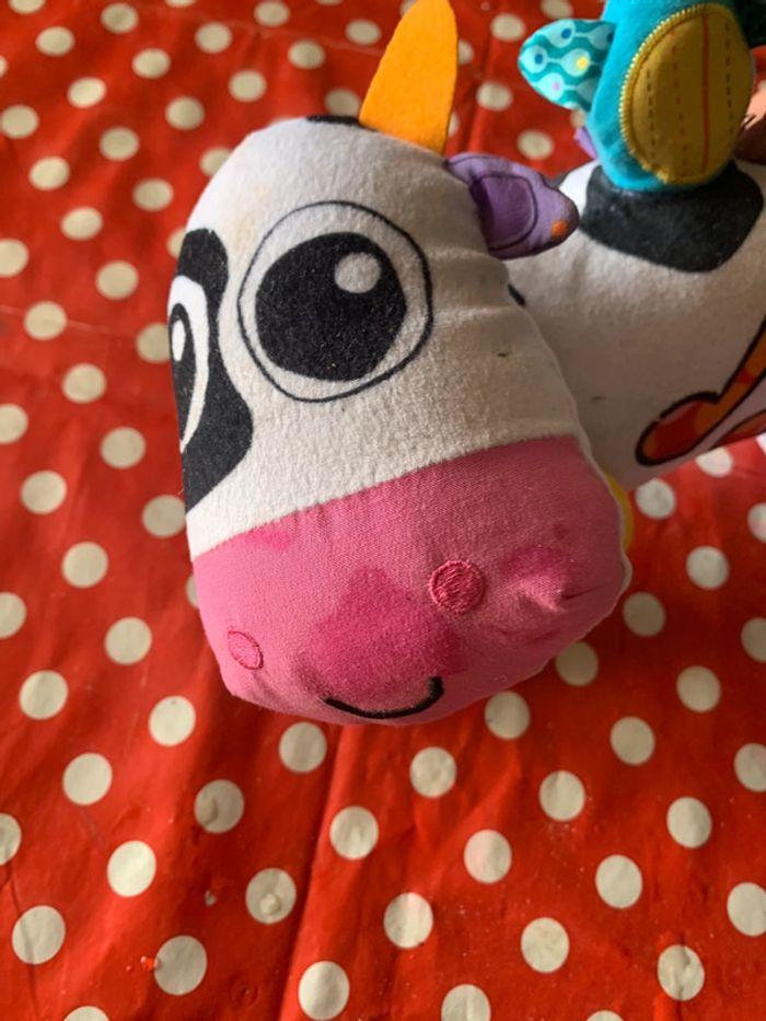 TOMY Lamaze Doudou La vache musicale - photo numéro 5