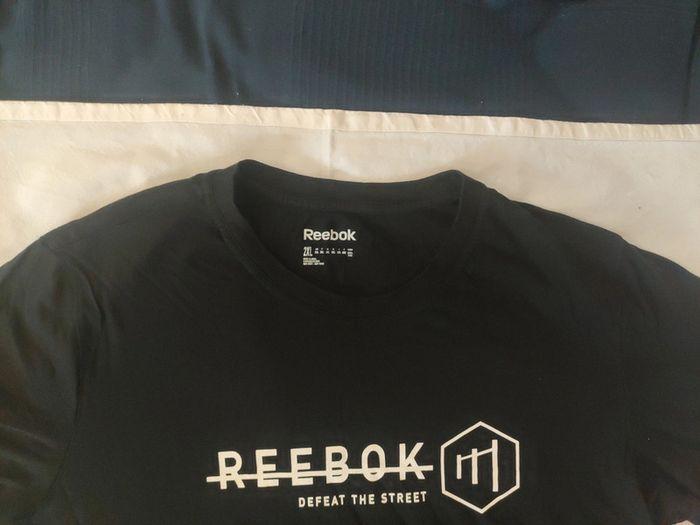 T-shirt Reebok 2XL qui taille 3XL - photo numéro 5