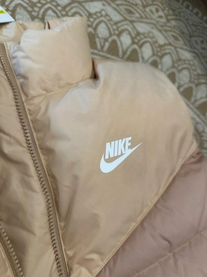 Doudoune sans manche Nike taille S 36 38 beige - photo numéro 2