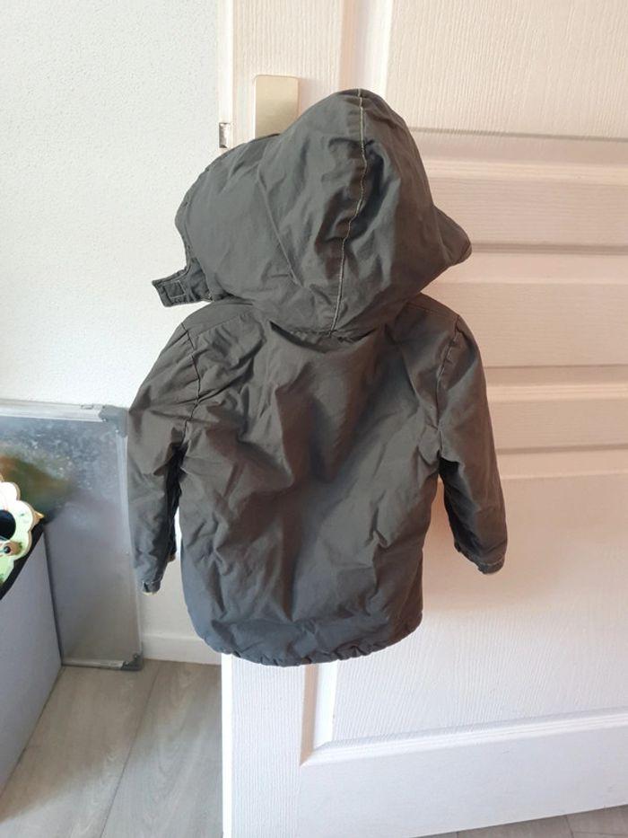 Manteau chaud avec capuche 23 mois - photo numéro 3