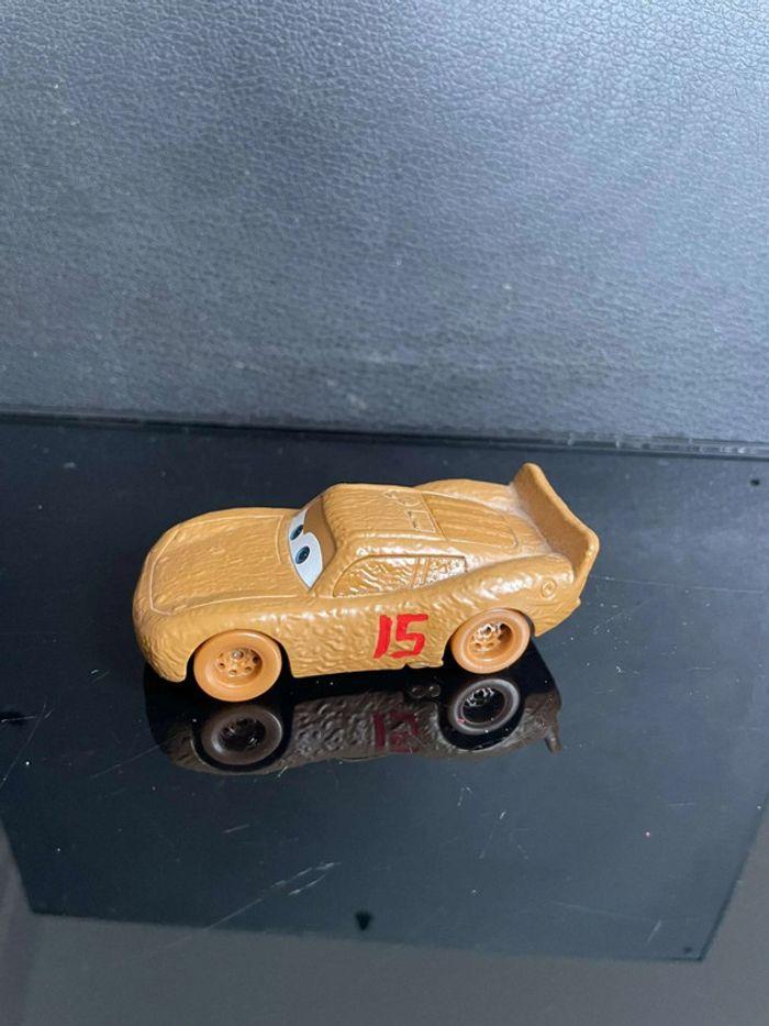 Voiture Cars Lightning Mcqueen Disney Pixar Mattel - photo numéro 1