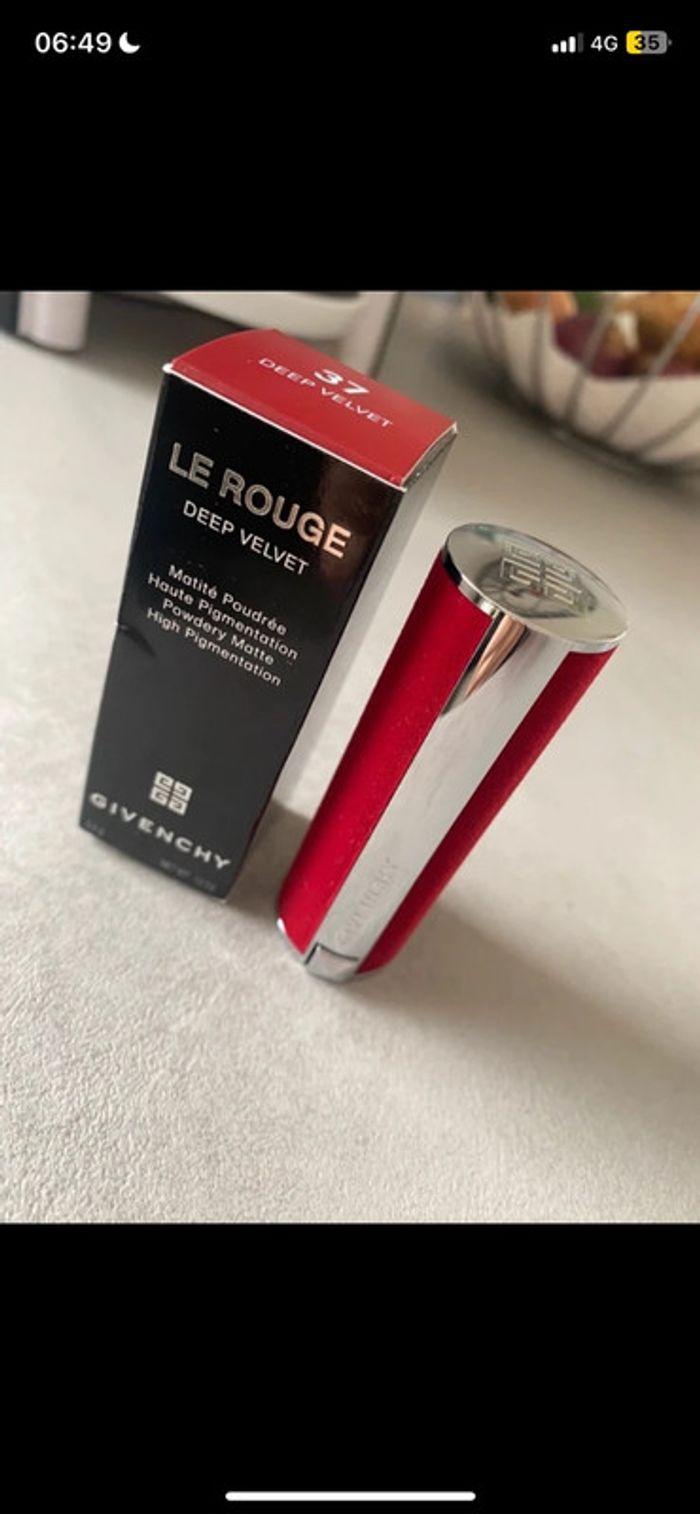 Rouge à lèvres 💄 - photo numéro 2