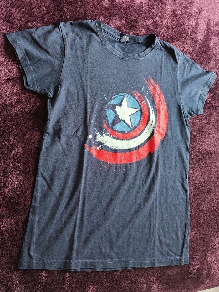 T-shirt bleu marine bouclier Captain America 12ans - photo numéro 3