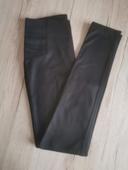 Pantalon moulant taille S neuf