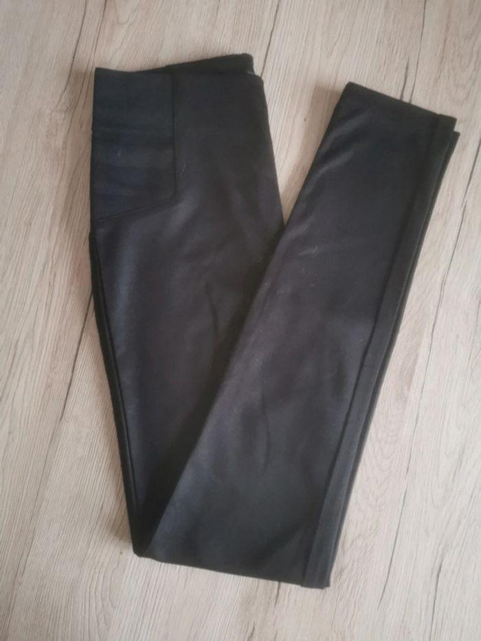 Pantalon moulant taille S neuf - photo numéro 1