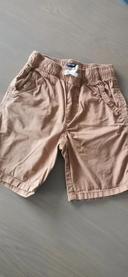 Short beige kiabi 6ans