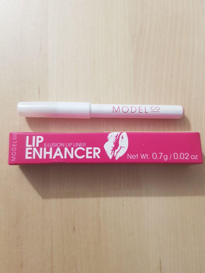 Crayons lèvres Lip Enhancer ModelCo NEUF - photo numéro 1