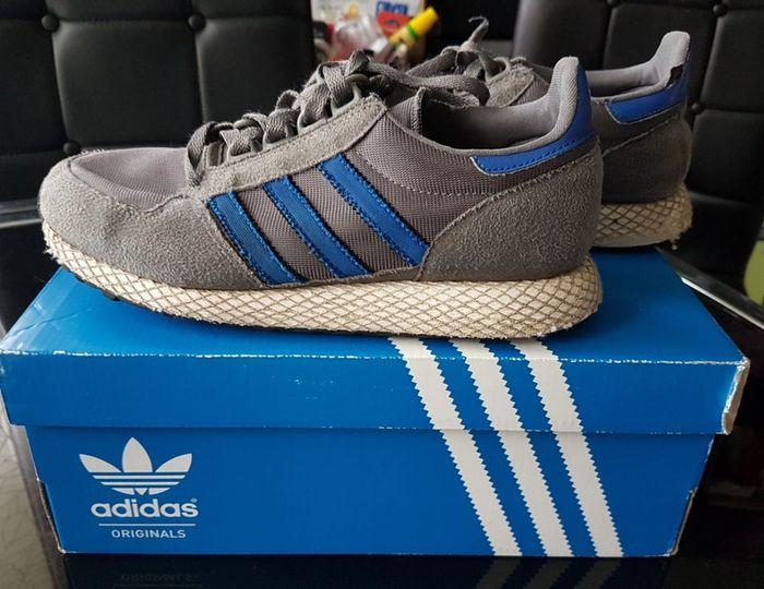 Paire de Adida Forest Grove J originale en bon état taille 38.5 - photo numéro 2