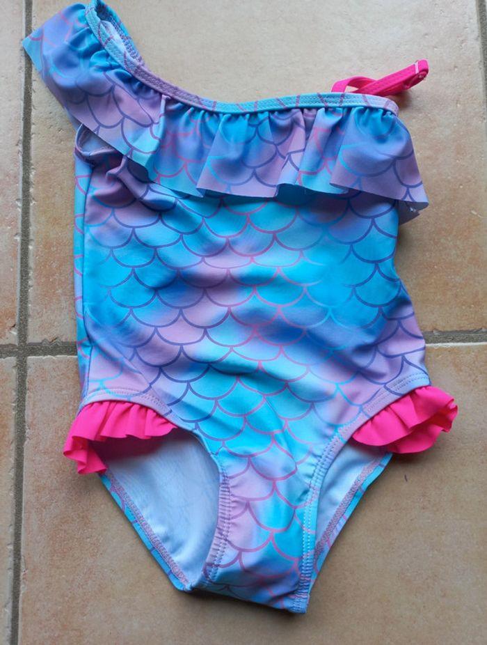 Maillot de bain 1 pièce sirène enfant 5 ans - photo numéro 1