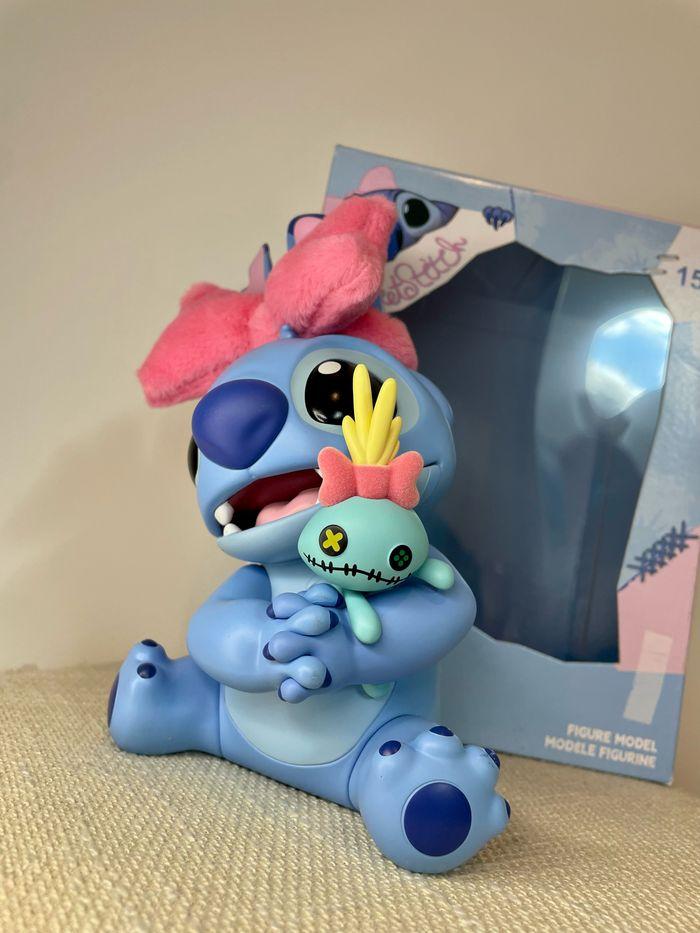 Figurine Disney Stitch et son doudou souillon - photo numéro 5