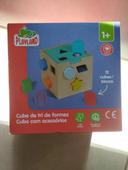 Jouets cube de tri de formes