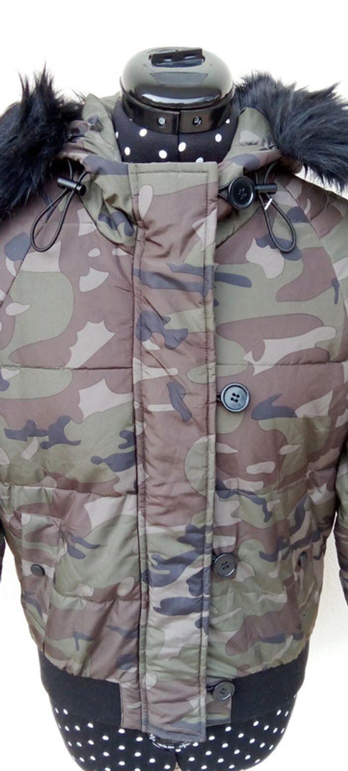 Doudoune à capuche Jennyfer style bombers imprimé militaire taille S - photo numéro 7