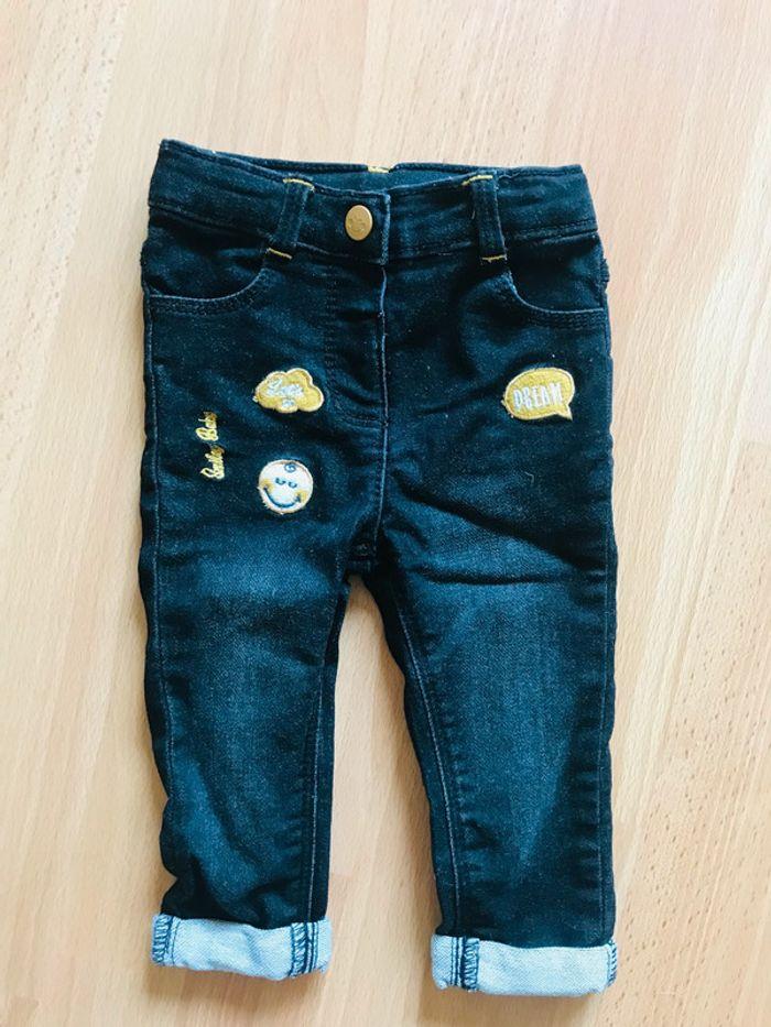 Pantalon Smiley baby état neuf 9 mois - 71 cms - photo numéro 1