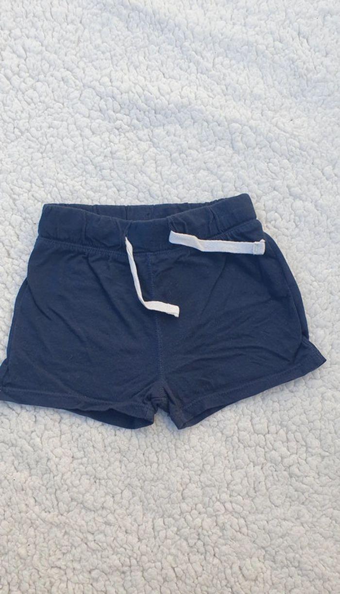 Short Taille 12mois - photo numéro 1