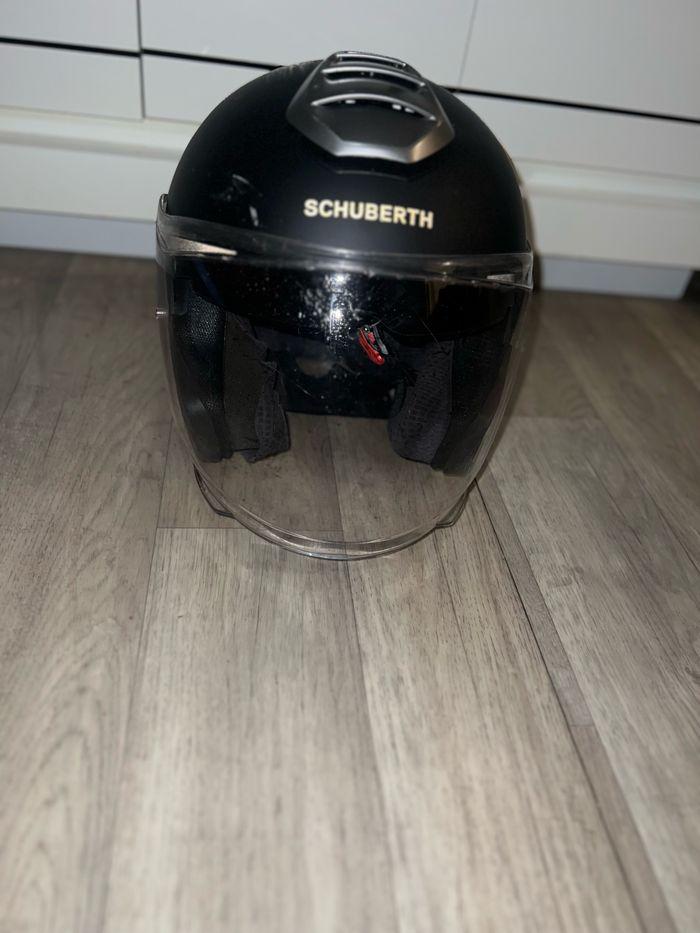 Casque moto ou scooter - photo numéro 1