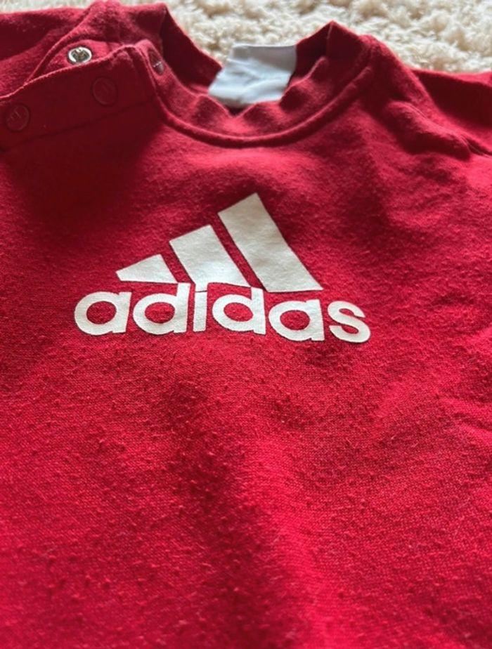 Pull rouge adidas 18 mois - photo numéro 2