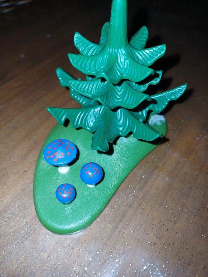 Mini sapin et champignons bleus playmobil - photo numéro 1