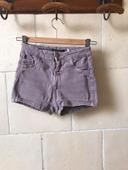 Short violet bershka 32