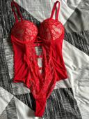 Lingerie rouge taille 85C