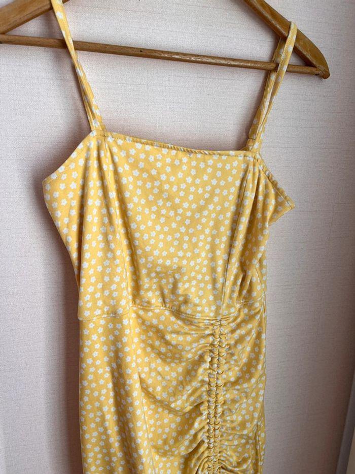 Robe taille M/38 Hollister jaune - photo numéro 3