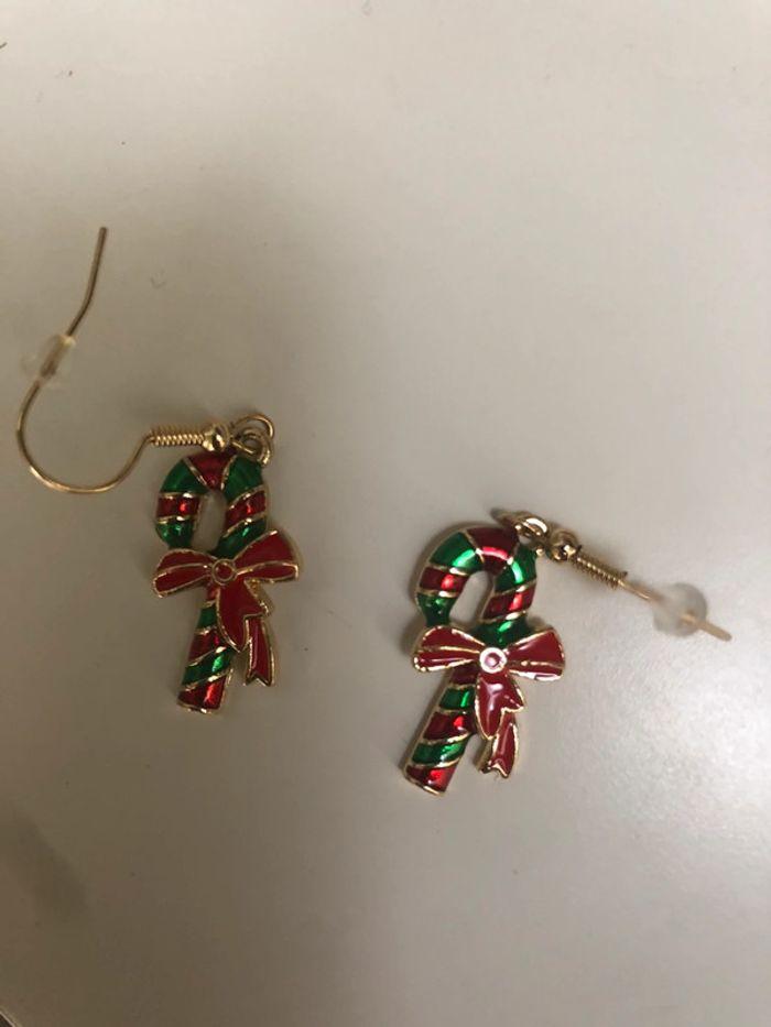 Jolie boucles d’oreilles Noël forme sucre d’orge - photo numéro 1