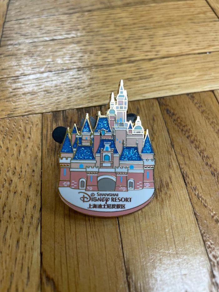 Pin’s Shanghai Disney resort - photo numéro 1