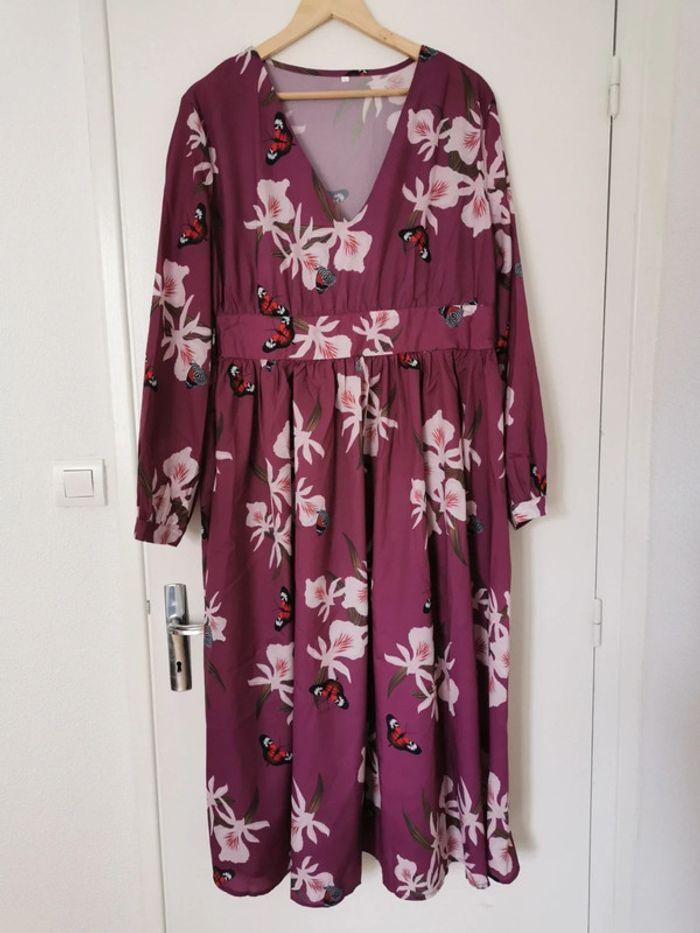 Robe longue violette à fleurs - photo numéro 1