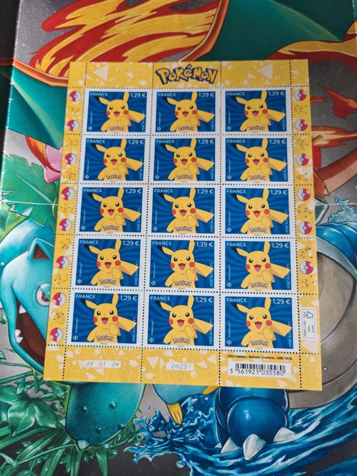 Planche 15 timbres Pikachu