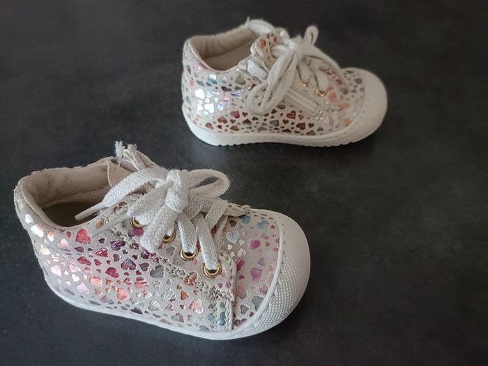 chaussures bébé à coeur - photo numéro 4