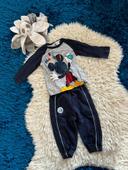 Joli ensemble Disney taille 12 mois