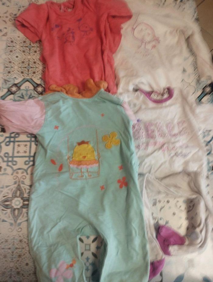 Lot de 4 pyjamas fins 18mois tbe - photo numéro 1