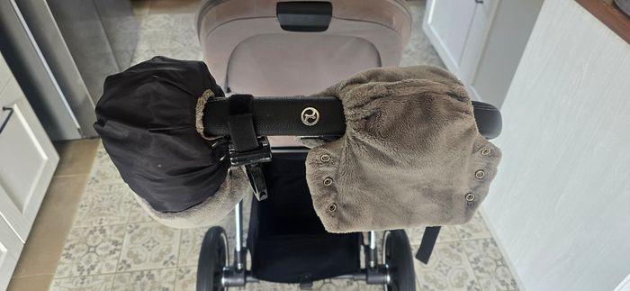 Poussette cybex priam en lot avec cosy cloudz et sa base + nombreux accessoires - photo numéro 3