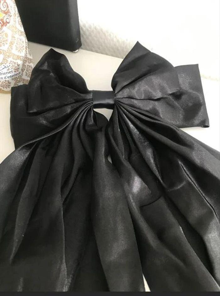 Grande barrette noeud satin noir 🖤 - photo numéro 5