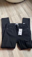 Jeans Zara neuf